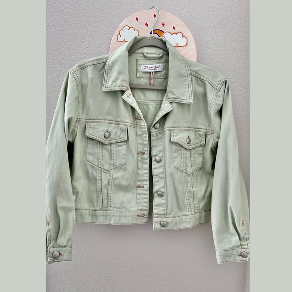Pastel green denim jacket with a relaxed fit - Picture 1 of 2